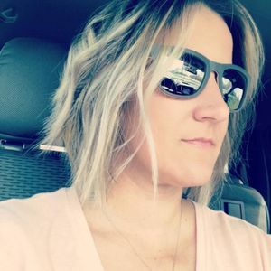 Meet your Posher, Adrienne